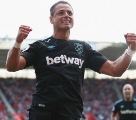 West Ham reject Valencia loan offer for Javier Hernandez