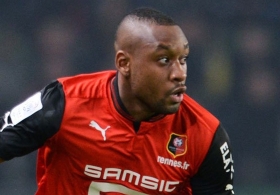 Hull City lodge bid for Jean-Armel Kana-Biyik