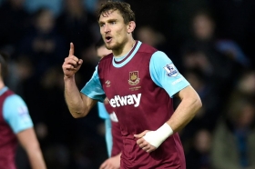 Nikica Jelavic makes China switch