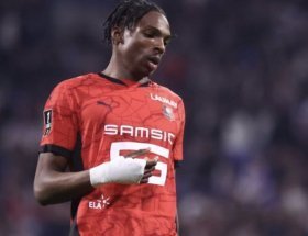 Arsenal make contact for French centre-back