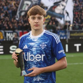 Man Utd targeting Como winger to replace Marcus Rashford