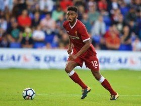 Joe Gomez opens Liverpool contract talks