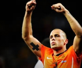 AS Roma line up move for John Heitinga