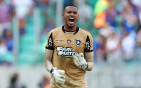 Man Utd & Spurs enter fight to sign Brazilian star