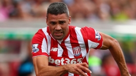 Burnley agree deal for Stoke City striker