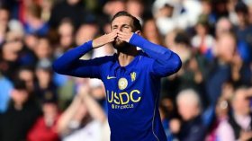 Predicted Chelsea line-up (3-4-2-1) vs Everton, Chavarria & Henderson start