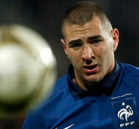 Arsenal make Karim Benzema enquiry