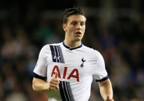 Tottenham outcast eyed as Van Dijk replacement