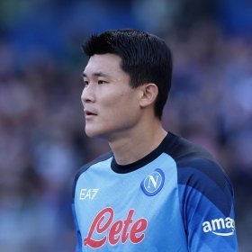 Man Utd can sign Napoli defender for just £38m