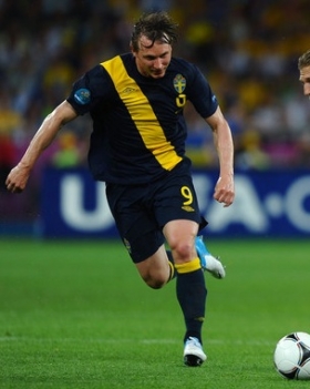 Sweden midfielder having Arsenal medical