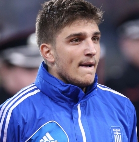 Greek defender signs for Fulham