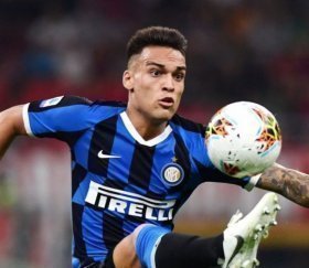 Barcelona chief hints at Lautaro Martinez transfer move