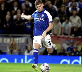 Nottingham Forest close in on Leif Davis transfer