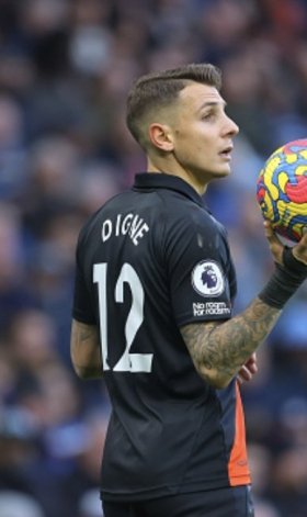 Aston Villa in pole position to sign Digne