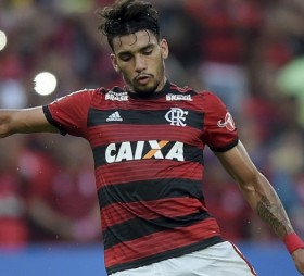 Arsenal ready to challenge PSG for Brazilian midfielder