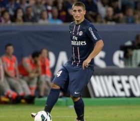 Manchester United target commits future to PSG