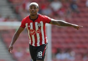 Manchester United and Arsenal to compete for Southampton midfielder