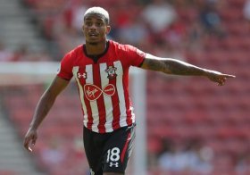 Manchester United make transfer decision on Mario Lemina