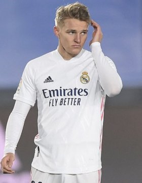 Is Odegaard the successor for Ozil?