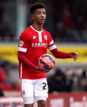 Everton close in on Mason Holgate