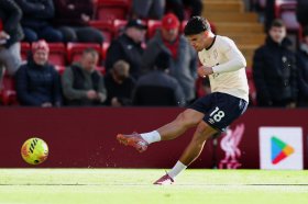 Bruno Fernandes wants West Ham man at Man Utd