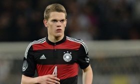 Bundesliga defender confirms Chelsea interest