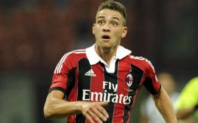 Chelsea want De Sciglio in exchange for Fabregas