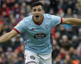 West Ham battle with Valencia to sign Maxi Gomez