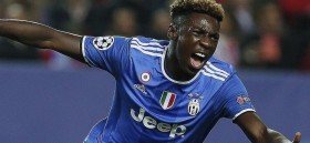 Manchester United turn down chance to sign Juventus striker