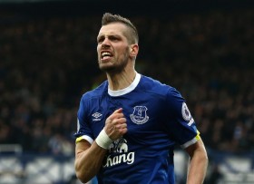 West Ham plot late raid for Everton midfielder