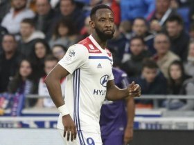 Moussa Dembele speaks on his future amid Manchester United link