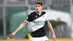 Arsenal interested in signing Serie A right-back