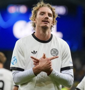 Newcastle sign Nick Woltemade