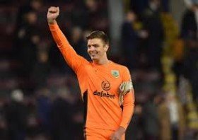 Liverpool set sights on signing Burnley goalkeeper