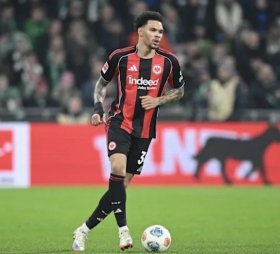 Liverpool bid for Nnamdi Collins