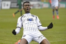 Bayern Munich scout Everton forward Henry Onyekuru