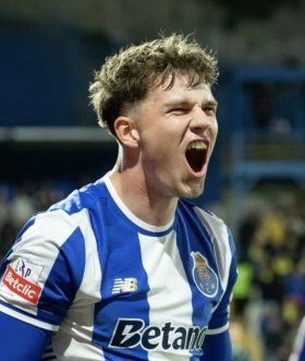Arsenal look to sign Oskar Pietuszewski Arsenal look to sign Oskar Pietuszewski