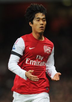 Arsenal forward Park-Chu Young heading for St. Etienne move