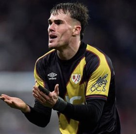 Chelsea to complete deal for Pep Chavarria