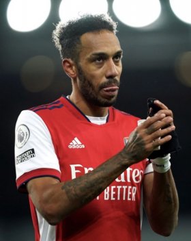 Pierre-Emerick Aubameyang news