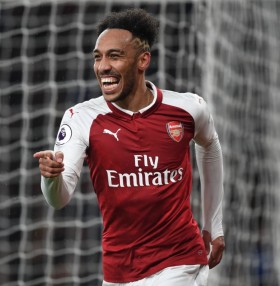 Predicted Arsenal lineup (4-2-3-1) vs Stoke City, Aubameyang and Elneny start