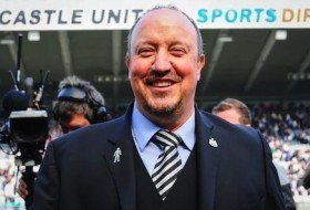 Newcastle boss Ashley reveals Benitez contract talks