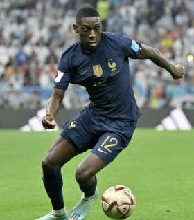 Tottenham complete loan deal for Randal Kolo Muani