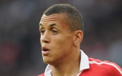 Man City keen on Ravel Morrison