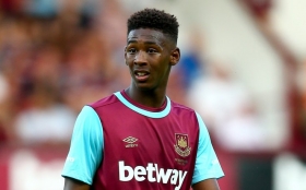 Manchester rivals battle for West Ham youngster