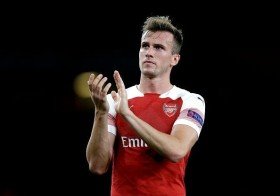 Arsenal boss updates on Rob Holding injury