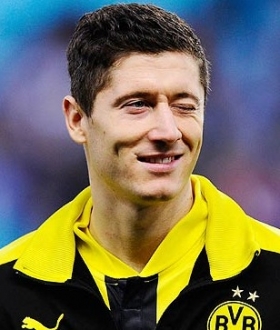 Arsenal and Man City set to battle it out for the signing of Robert Lewandowski