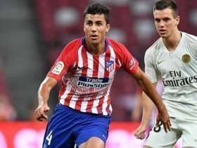 Manchester United to compete with Manchester City for Atletico Madrid midfielder?