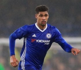 Arsenal interested in Chelsea midfielder