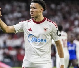 Tottenham and Chelsea chase Swiss midfielder Tottenham and Chelsea chase Swiss midfielder